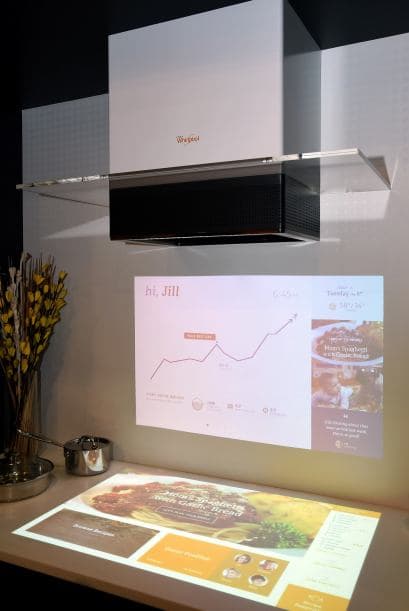 La tecnología y la cocina nunca estuvieron más unidas, hoy en día los 'gadgets' y aplicaciones están presentes en cada aspecto de nuestra vida y en la alimentación no es excepción. Del 6 al 9 de enero se lleva a cabo el Consumer Electronic Show de Las Vegas, un evento en el que se presentan las innovaciones más relevantes del año y para todos los amantes de la tecnología y la comida tenemos los mejores artículos inteligentes presentados en el show.