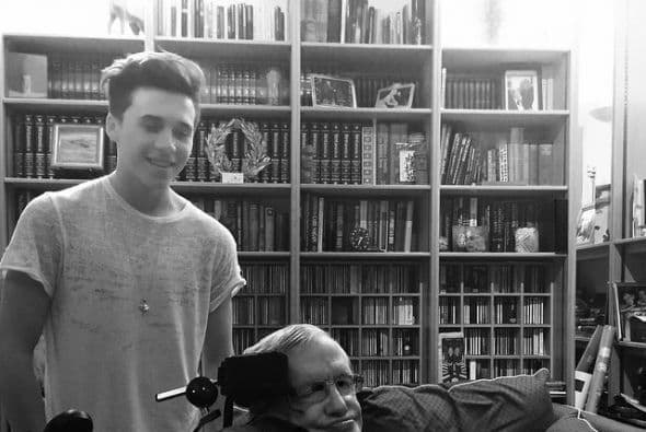 El momento más especial de este recorrido fue el encuentro que tuvieron con el físico Stephen Hawking.