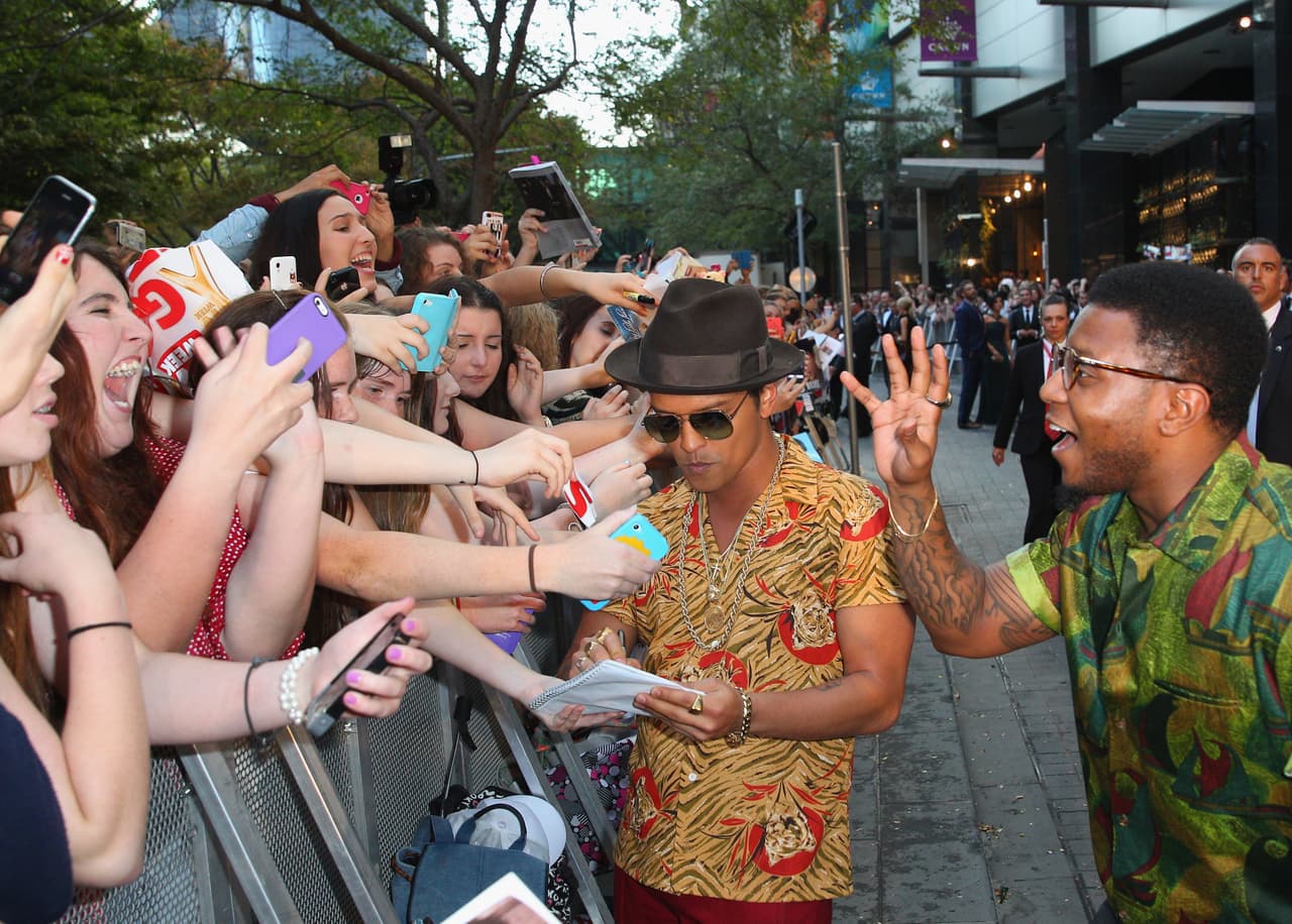 ¿Quiénes son los "Hooligans"? ¡No! no son aquellos ingleses que hacían disturbios, sino la fanaticada de Bruno Mars. Sus seguidores adoptaron el apodo gracias a su disco "Doo-Wops & Hooligans".