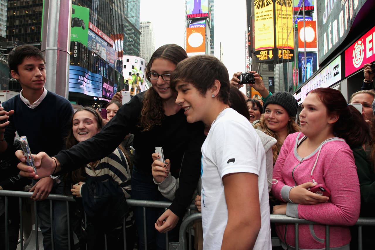 Sólo los verdaderos "Mahomies" saben que a Austin Mahome también lo conocían como "Ameezy", porque tuvo una etapa como DJ donde se apodaba "DJ Ameezy".