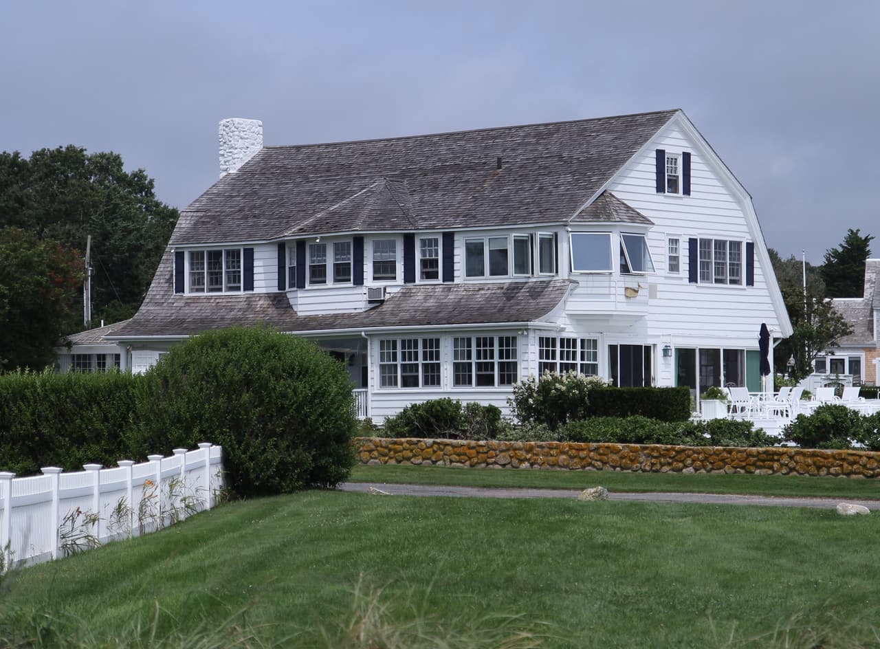 En 2013 Taylor compró una mansión por $17 millones de dólares. Se nota que a esta rubia le encantan las casas, por eso no escatima nada en estas inversiones.