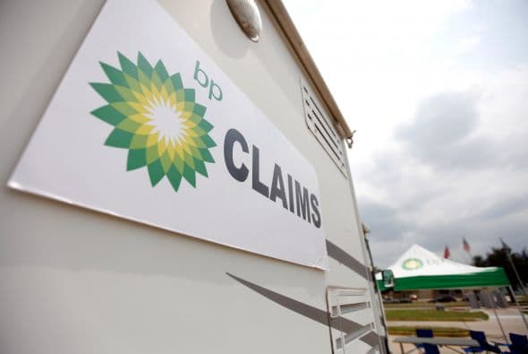 La semana pasada se bombearon miles de galones de lodo y cemento a través de un sello que finalmente frenó el derrame el 15 de julio.