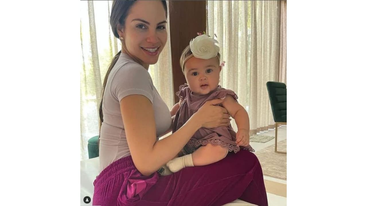 Natti Natasha y Vida Isabelle