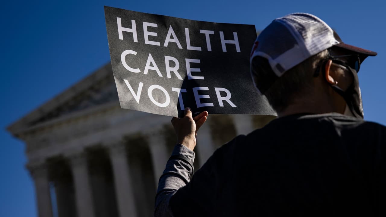 Funcionarios de Nueva York reaccionan ante posible cancelación de Obamacare por parte de la Corte Suprema