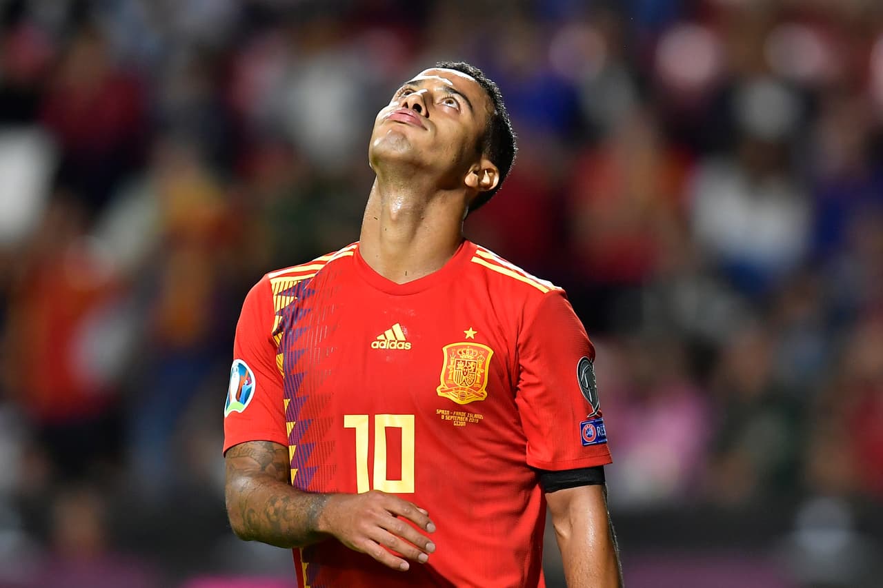 El español viene de una familia futbolera, ya que su padre Mazinho, exmediocampista brasileño que detsacó en la década de los 90 y que fue campeon del mundo con brasil en 1994.