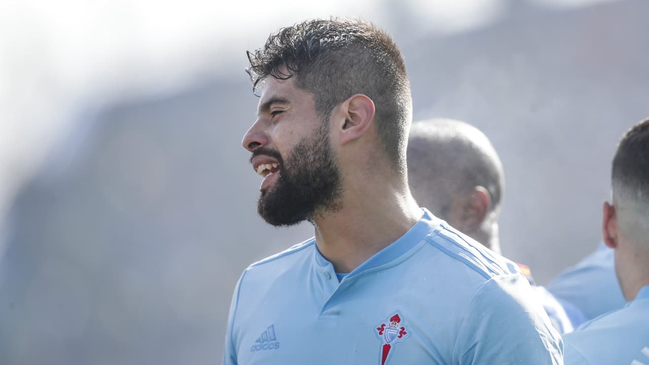 Sorprendido por el apoyo de la afición, Néstor Araujo le dedica el triunfo