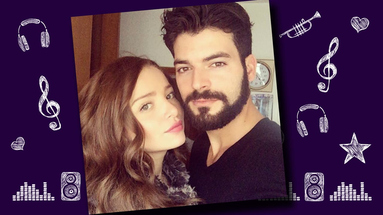 Adrián y Sandra se conocieron durante las grabaciones de la telenovela Rosario en 2013. El actor participó en el reality Protagonistas y es todo un galán. La relación de ambos es como todo un cuento de hadas. Ambos disfrutan compartir con la familia, practicar deportes extremos y mantenerse en forma. Adrián apoya 100 por ciento a Sandra en esta nueva aventura musical. Esta parejita y nos encanta y esperamos duren mucho tiempo.