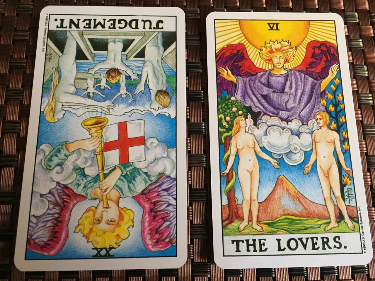 Tal vez no podemos superar nuestras propias culpas y errores y no dejamos el pasado atrás. No queremos tomar ese paso para cerrar algo tóxico en nuestro camino. En varios ámbitos hay riesgos: enfrentamientos con la gente, sea con amigos o parejas, malas decisiones en finanzas, la salud y el trabajo. Puede haber alguna enfermedad o pérdidas.