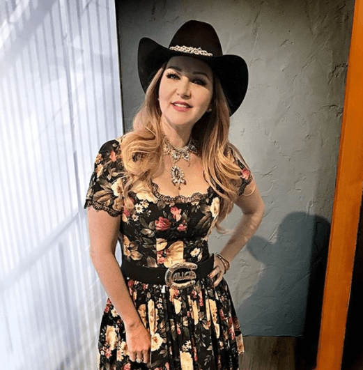 "Nosotros como padres tenemos una historia, ya conocemos, ya sabemos cómo es la industria", dijo la intérprete de 'Te quedó grande la huella'.