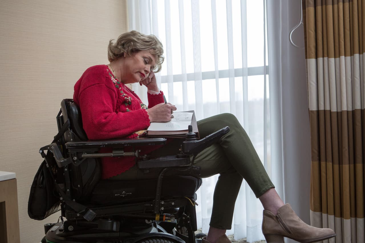 “Tengo que usar una silla de ruedas eléctrica, ¿cómo pueden decir que soy una amenaza o una acosadora, es totalmente absurdo”, dijo.
<br>