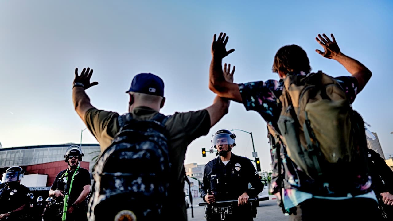 Imponen toque de queda en el centro de Los Ángeles: podría mantenerse durante varias noches