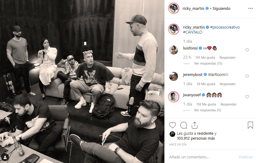 El artista también habló de cómo, al día siguiente del nacimiento de su hijo Renn, Residente y Bad Bunny llegaron a su casa a grabar el tema "Cántalo", el cual 
<b><a href="https://www.univision.com/galavision/ricky-martin-estrenara-sencillo-con-bad-bunny-y-residente-en-los-latin-grammy">interpretará en primicia</a></b> durante el Latin GRAMMY.