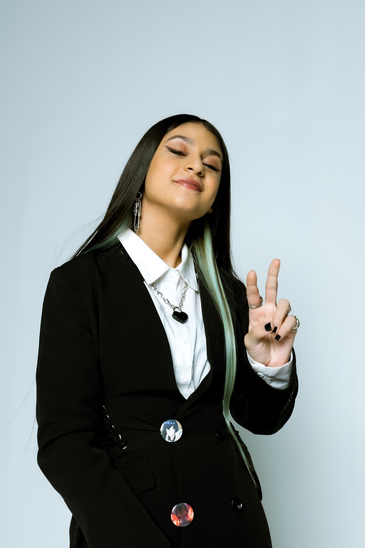 La joven cantante puertorriqueña 
<b>VF7</b> pisará por primera vez el escenario de Premios Juventud al ser presentadora.