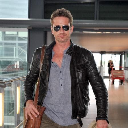 El actor 
<b><a href="https://www.univision.com/shows/despierta-america/gerard-butler-muestra-su-casa-totalmente-calcinada-por-los-incendios-en-california-video">Gerard Butler</a></b> fue uno de los primeros famosos en compartir en las redes sociales que había perdido su casa.