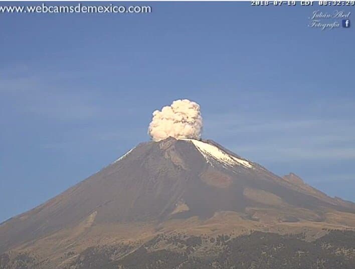  Volcán Popocatépetl emitió fumarola durante sismo de 5.9 registrado en México