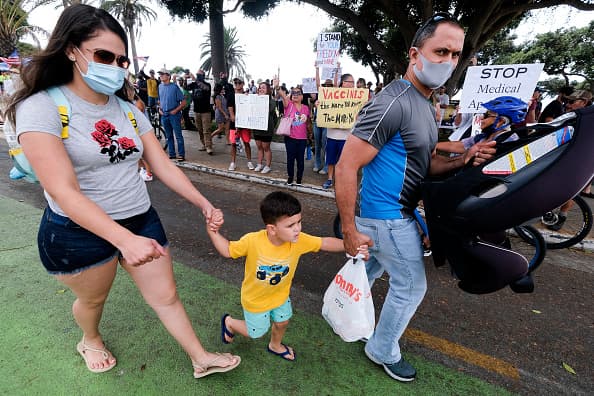 Cambios en el mandato del uso de mascarilla en Los Ángeles, te decimos desde cuándo