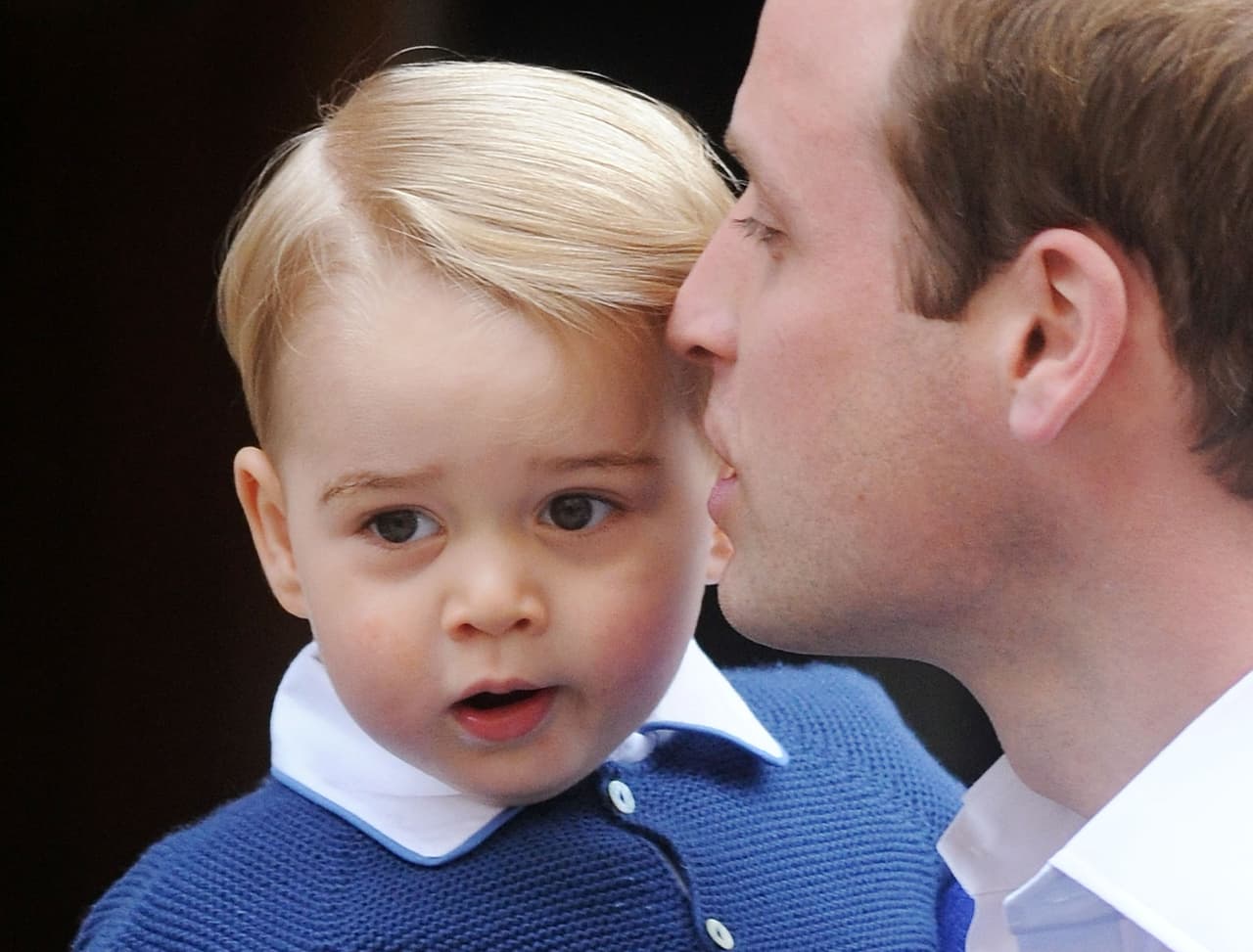 ¡Un pequeño secreto le cuenta su ‘real’ padre!
