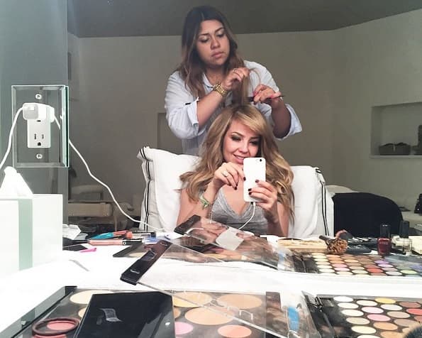 A 'Thalis' le fascina cuidar cada detalle de su aspecto y aquí tenemos las pruebas.