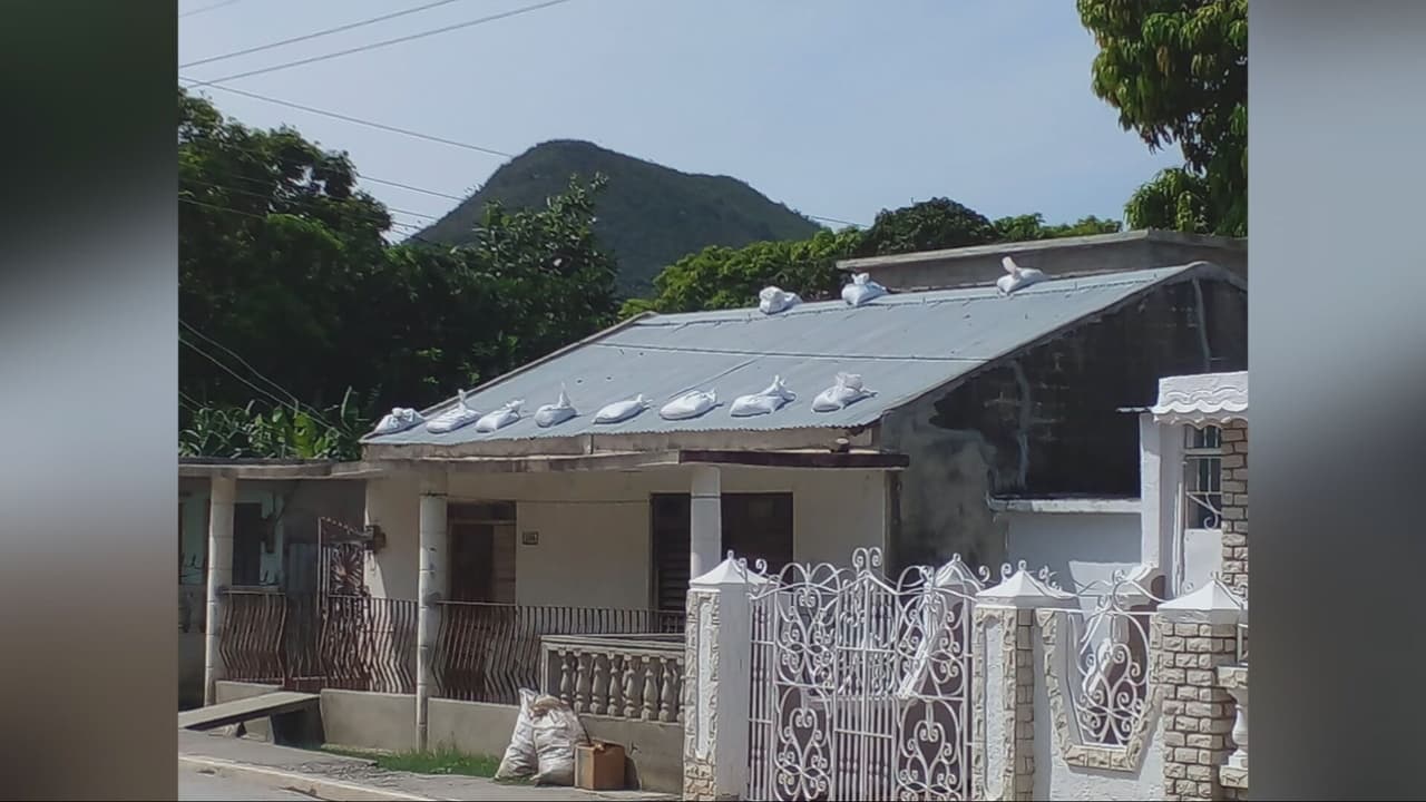 Evacúan a 650,000 personas en el oriente de Cuba ante el inminente impacto del huracán Melissa