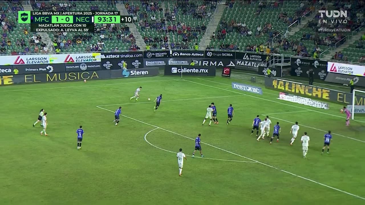 ¡GOL!  anota para Necaxa. Ricardo Monreal