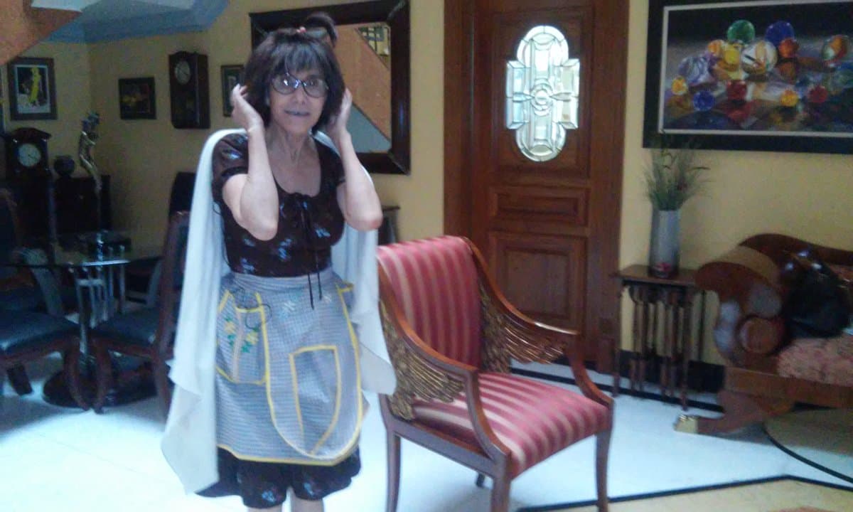 Pero su legado continúa, ya que Florinda se ha encargado de seguir produciendo sketches de este simpático personaje en YouTube, los cuales titula
<b>“#LadyChimoltrufia”</b>.