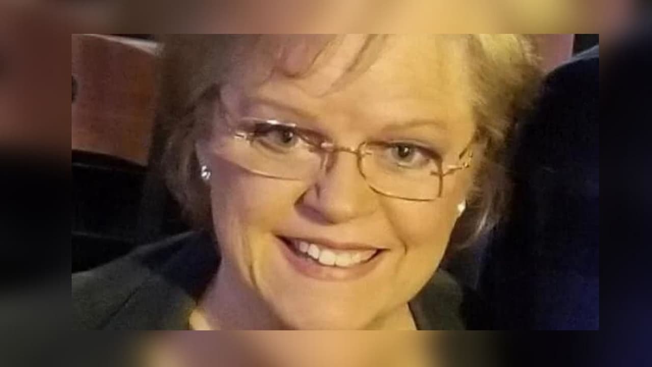  Kelly Canon, activista anti vacunas de Arlington, muere por covid-19