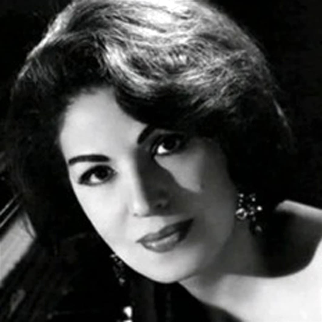 3. ‘Bésame Mucho’ - Consuelo Velázquez. Fue escrita en 1940 y ha sido versionada por cientos de artistas.
