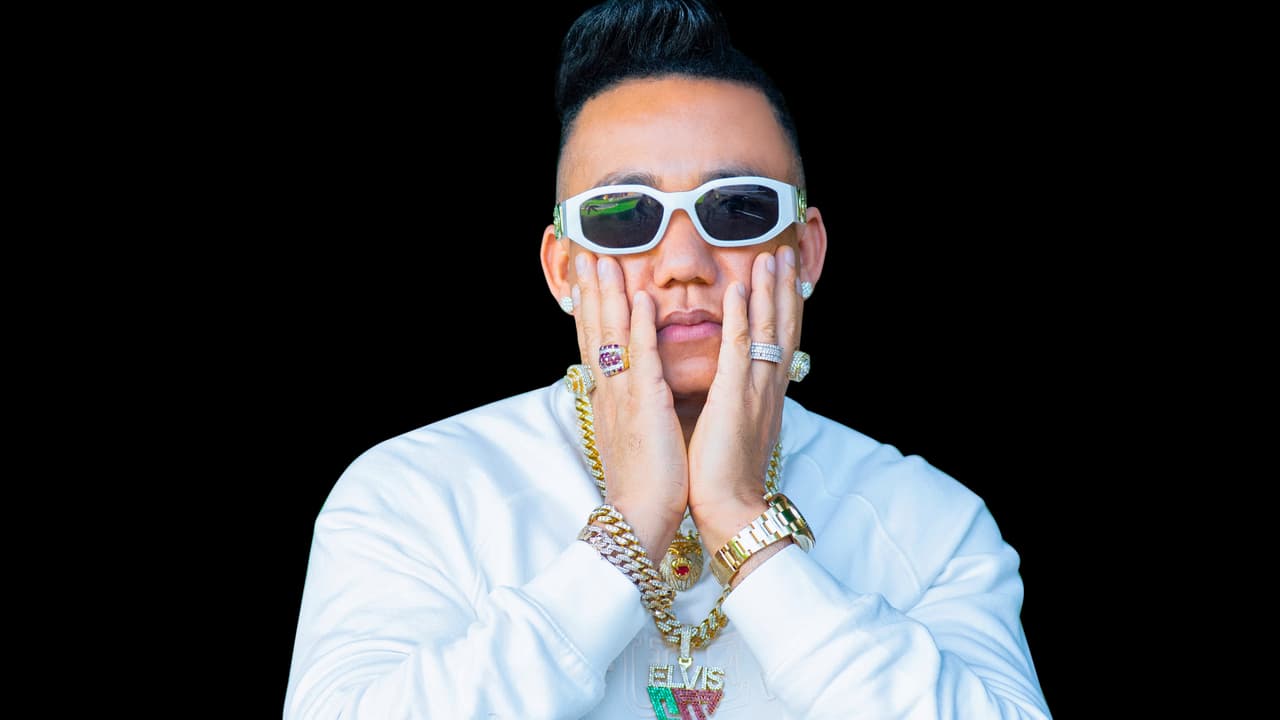 <h3 class="cms-H3-H3"><b>Elvis Martínez</b></h3>
<br>La estrella de la bachata presentará con Prince Royce la canción ‘Veterana’.