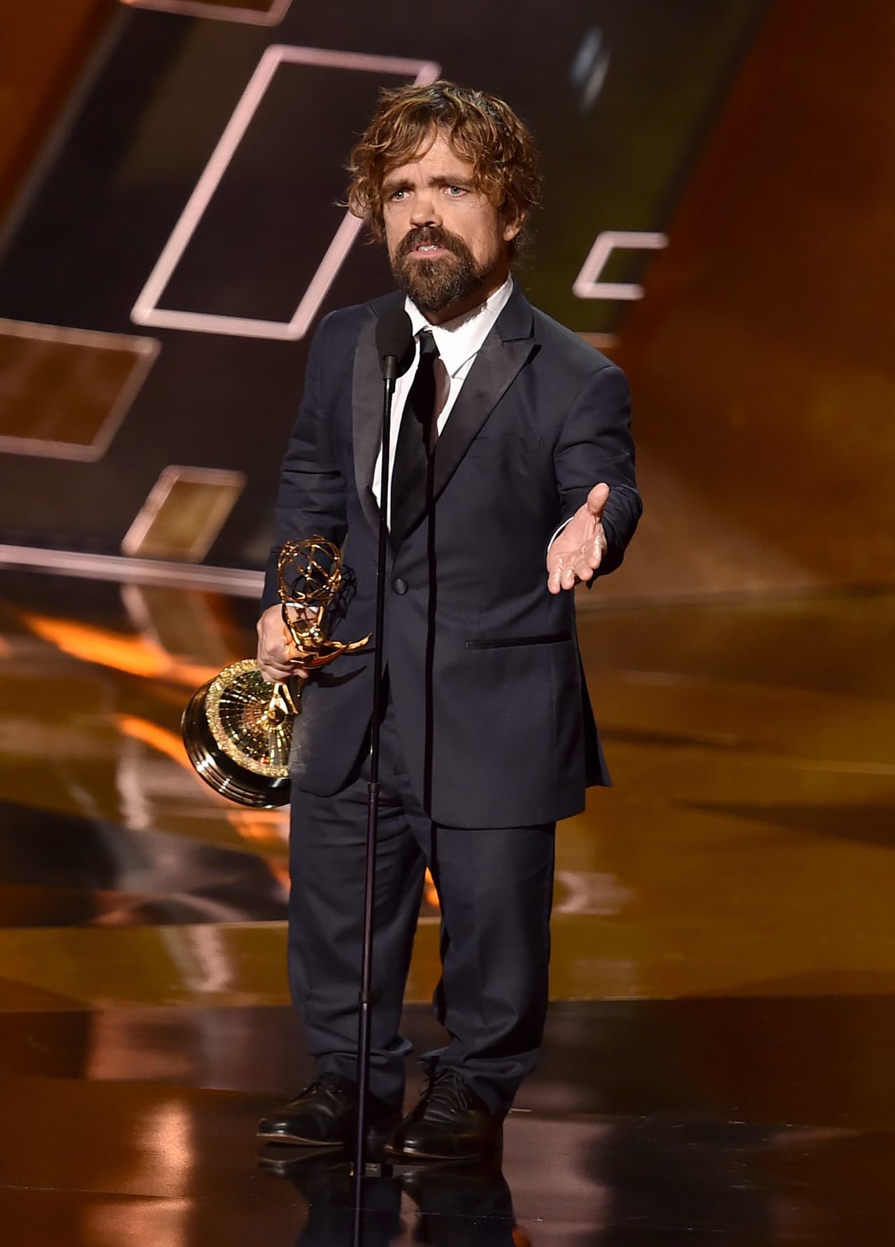 Peter Dinklage se llevó el Emmy como Mejor actor de reparto de serie dramática por su personaje de Tyrion Lannister en 'Game of Thrones'.