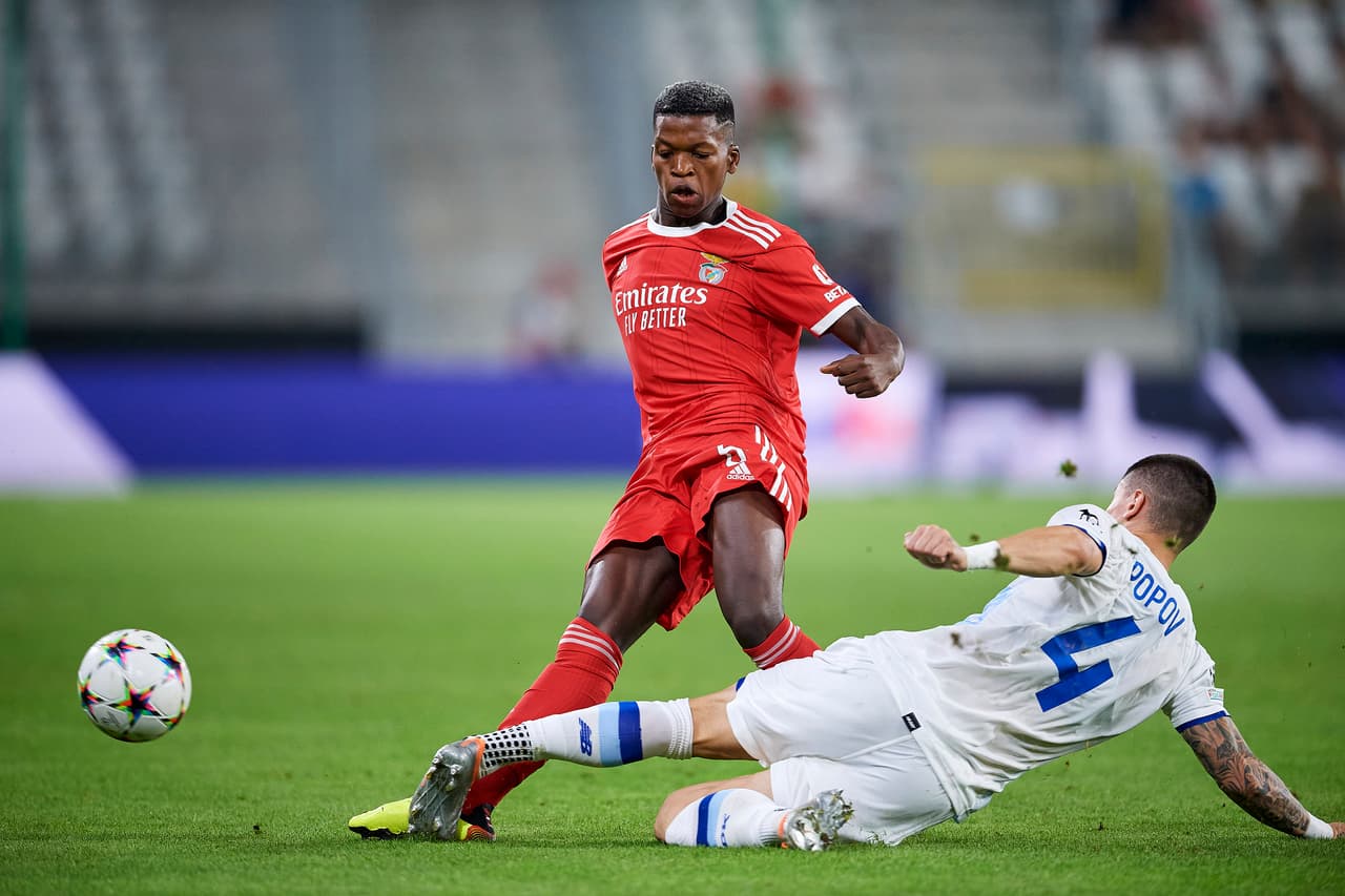 Benfica saca ventaja en los Playoffs; Qarabag y Plzen empatan