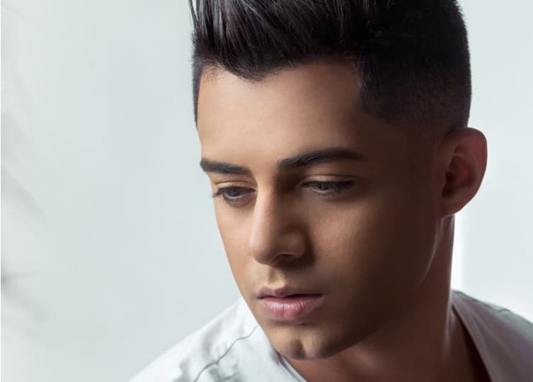 <span class="cms-h3-H3"><b>Ken-Y. </b></span>
<b><h3 class="cms-h3-H3">Nominaciones: 2</h3> ¿A qué está nominado? </b> Colaboración Del Año y Colaboración Del Año Urbano por "Como Lo Hacia Yo".