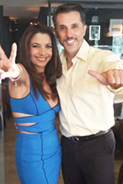 El exintegrante del grupo musical Garibald dijo que no se quería equivocar en el nombre de un collar de flores que le colocaron en el evento, porque “si lo decimos incorrecto esa iba a ser la nota”, mencionó el legislador.