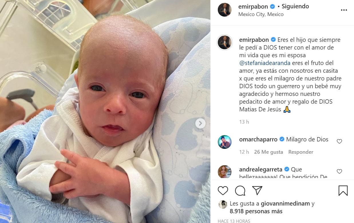 "
<b><a href="https://www.instagram.com/p/CTtFaRvL2YF/" target="_blank">Eres el hijo que siempre le pedí a Dios tener</a></b> con el amor de mi vida que es mi esposa Stefanía de Aranda. Eres el fruto del amor. Ya estás con nosotros en casita porque eres el milagro de nuestro padre Dios, todo un guerrero y un bebé muy agradecido y hermoso. Nuestro pedacito de amor y regalo de Dios, Matías de Jesús", escribió el cantante en su cuenta de Instagram. 
<br>