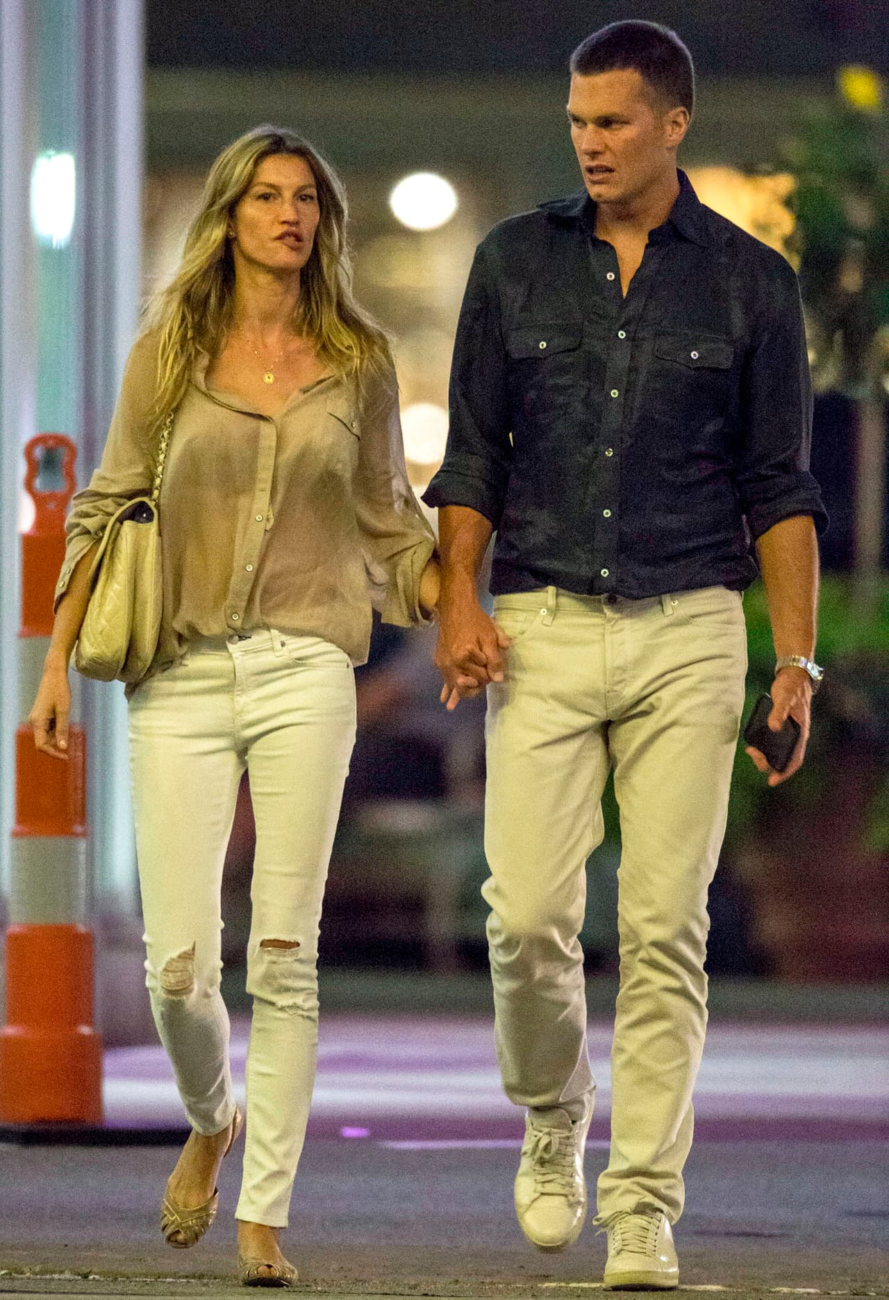 Los famosos decidieron ir a ver una película.