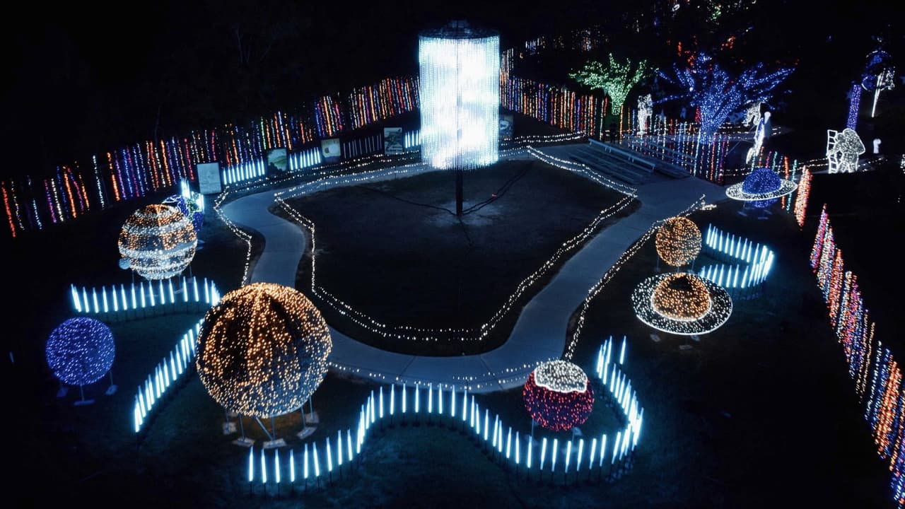 Este año marca el inicio de la alianza entre Space Center Houston y Wellby Financial, un patrocinio que busca fortalecer la tradición del evento y acercar al público a la historia de la NASA. La institución financiera fue anunciada como la Credit Union oficial del centro espacial.