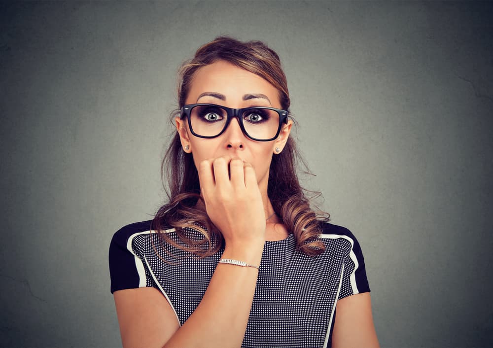 Una persona muy inestable emocionalmente podría contagiarte con su nerviosismo y ansiedad causando a su vez problemas en tu vida amorosa. Aléjate de ese tipo de amistades en la medida de lo posible, y te sentirás mejor.