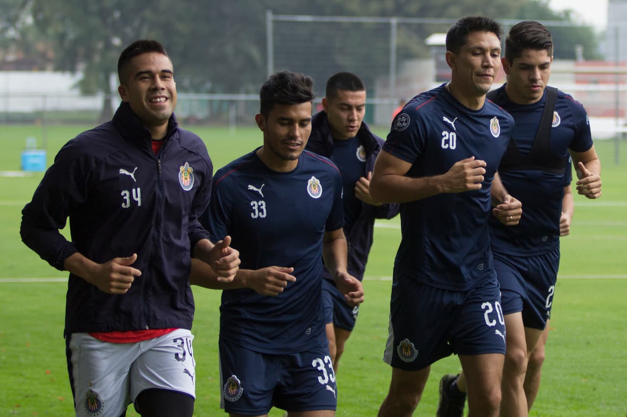 Puerta cerrada: por lo menos por ahora, Ulises Dávila no jugará en Chivas después de no convencer a Tomás Boy durante su etapa de prueba en la pretemporada.