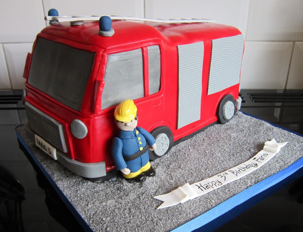 Checa algunos de sus pasteles más increíbles que van desde Mickey Mouse hasta películas como 'El Rey León', 'Los minions', 'Enredados', 'The Avengers' y muchos más.