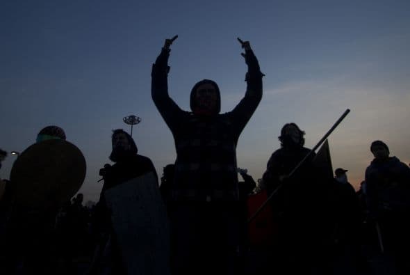 Una encuesta reciente realizada por la empresa Parametría reveló que el 56 por ciento de los entrevistados en noviembre de 2012 afirmó que preferiría que no hubiera violencia aún cuando en el país hubiera narcotráfico. Mientras, solo el 33 por ciento se inclinó por el combate al narcotráfico, aunque ésta derive en violencia. Ver toda la información