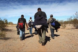 Arizona quiere condenar con la pena de muerte el tráfico de inmigrantes