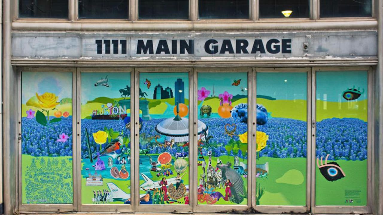 El objetivo es que los diseños estén en las ventanas de edificios y establecimientos que han sido abandonados durante la pandemia del 
<a href="https://www.univision.com/temas/coronavirus">coronavirus</a>. Se estima que las obras estén por un año o hasta que se renten los espacios. Obra: Laurence Unger, Hieronymus Box.