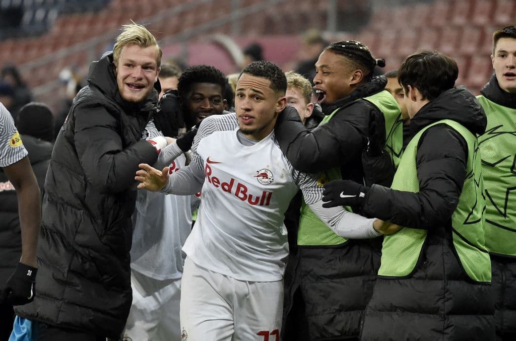 Sevilla tropieza frente al Salzburg y se despiden de la UEFA Champions League