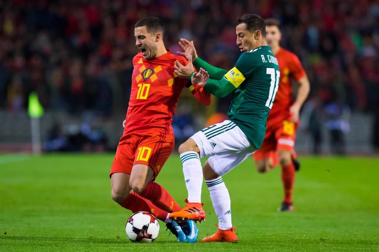 Para el segundo tiempo, Bélgica sacó a Kevin de Bruyne por Dries Mertens y a Youri Tielemans por Moussa Dembele.