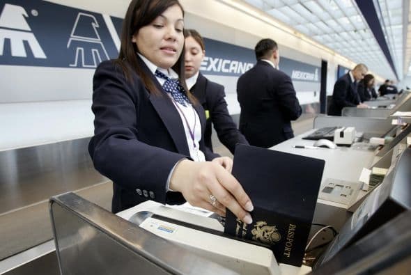 Sin embargo, luego del incumplimiento del grupo de inversionistas, Mexicana de Aviación confirmó que terminó la participación de Iván Barona, así como de su fondeador Mikhael Shamis debido a que no encontraron las condiciones requeridas para presentar el dinero propuesto para reestructurar la aerolínea.