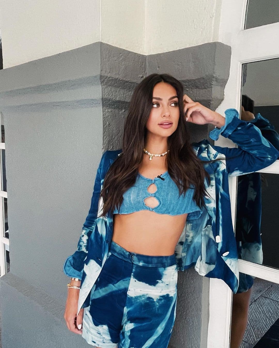 También se le cuestionó sobre si Diego Boneta había sentido celos, pues ella grabó escenas románticas para la serie de Netflix 'La Venganza de las Juanas' junto al actor Iván Amozurrutia.