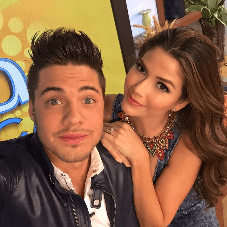 ¡Chicos lindos! Empezando el día con energía. (11 de agosto).