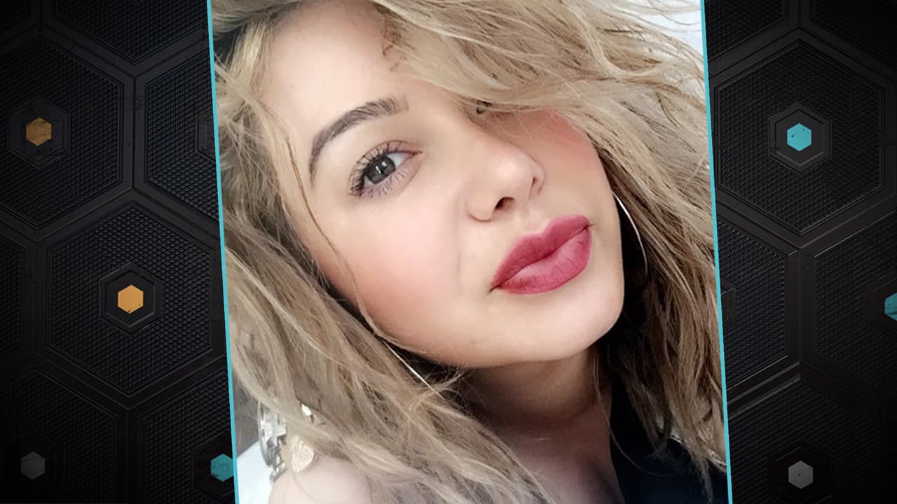 Chiquis es una profesional haciendo la pose del 'duck face' y subiendo las imágenes a sus redes. La razón es que además de ser fan No. 1 del maquillaje, promociona la colección de labiales de su línea de cosméticos Be Flawless. Los tienes en nude, fucsia, rojo y más, ella los modela todos.