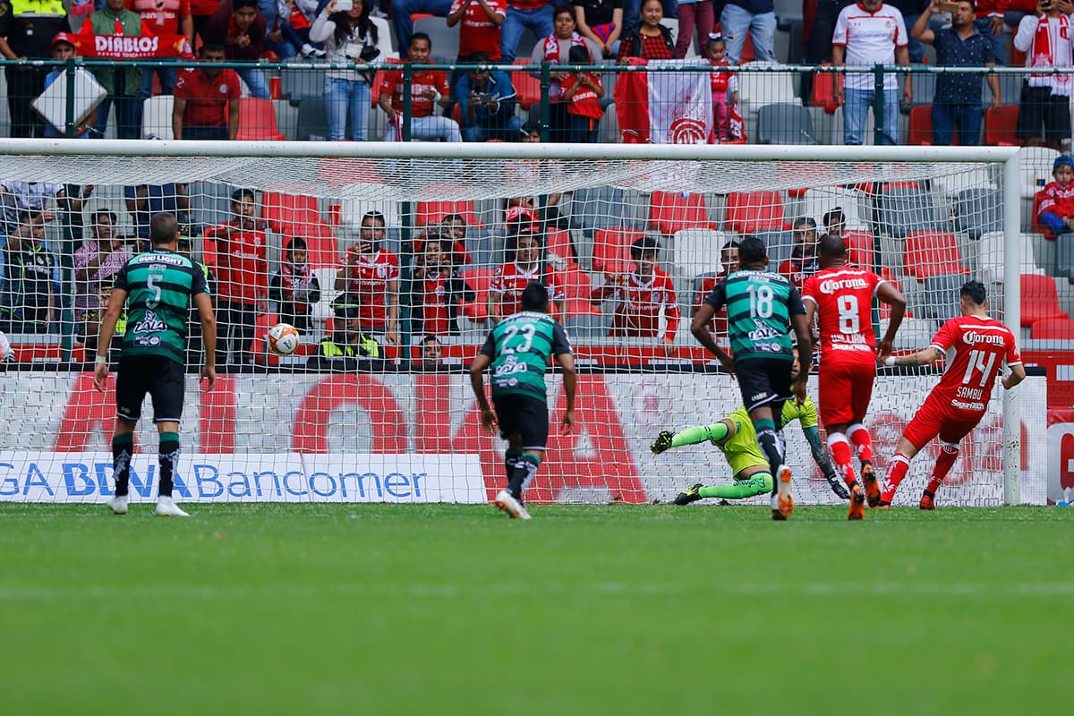 Al minuto 61 anotó el delantero argentino puso la voltereta desde el punto penal para el gol del triunfo local.
