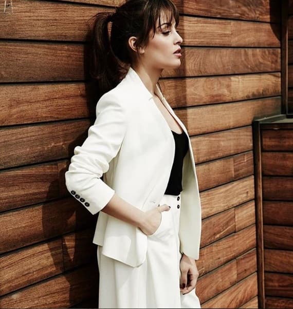 La actriz española de ascendencia árabe protagoniza la nueva serie de UniMás El Príncipe. No dejes de deleitarte con su belleza y sisfruta sus mejores fotos aquí: