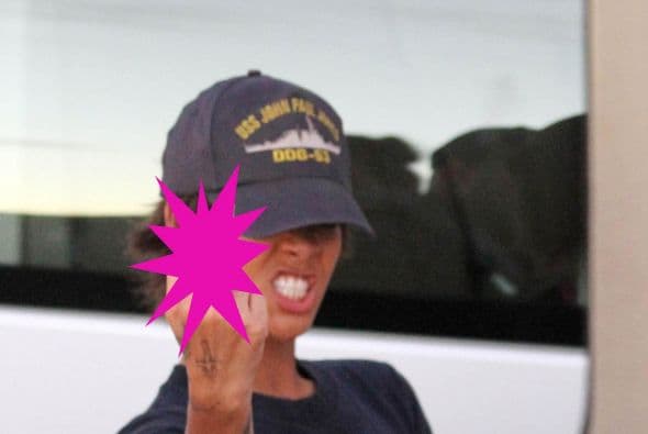 Y una vez más nos deja claro que cuando se siente amenazada saca sus mejores "armas".